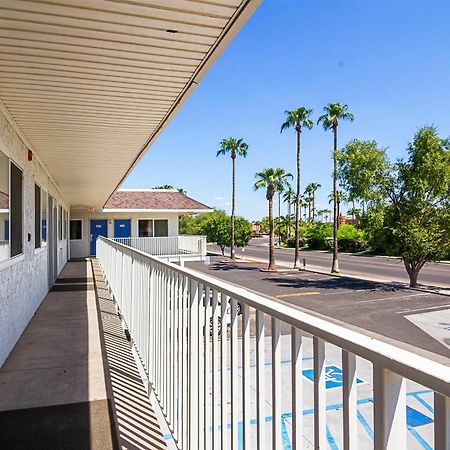 Motel 6 Mesa North Exteriör bild