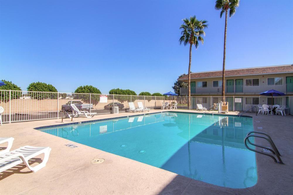 Motel 6 Mesa North Exteriör bild