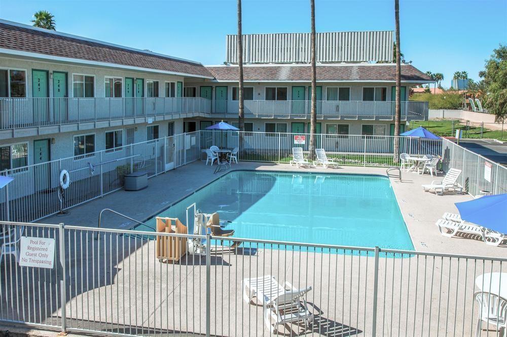 Motel 6 Mesa North Exteriör bild