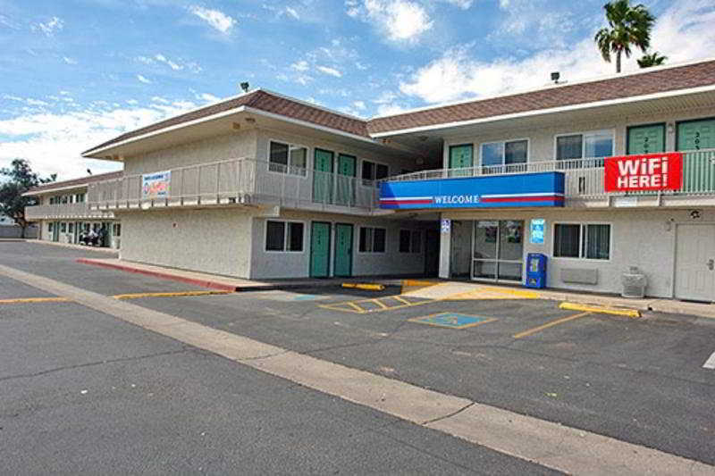 Motel 6 Mesa North Exteriör bild