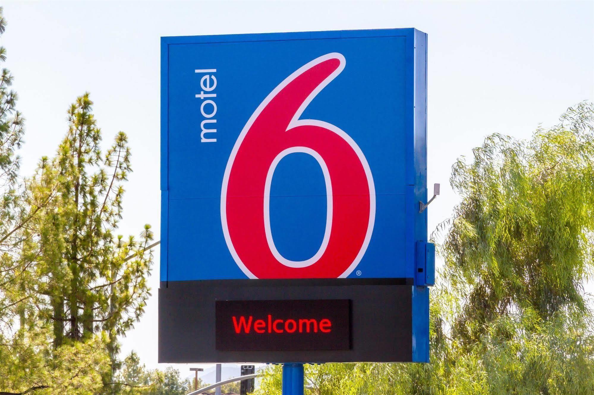 Motel 6 Mesa North Exteriör bild